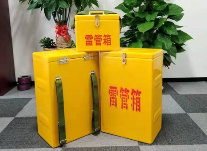 凤凰镇如何防止雷管箱炸药箱等矿用物品生锈？