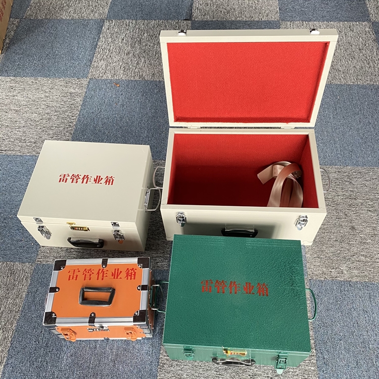 凤凰镇爆破工程作业箱如何选择？玻璃钢与传统材质的全面对比